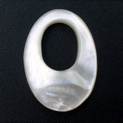 Forma ovalada en nacarado - 28 x 20 x 4.2 mm