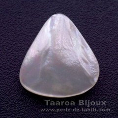 Forma Triángulo en Nacarado - 15 x 16 mm