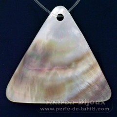 Forma Triángulo en nacarado de Tahiti - 40 x 44 mm